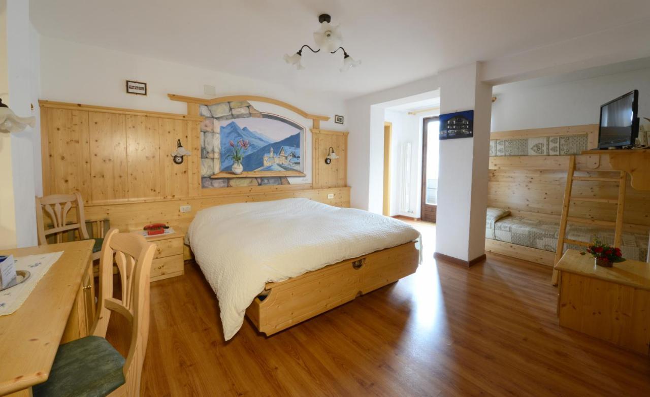 Hotel Presena 파쏘델토날레 외부 사진